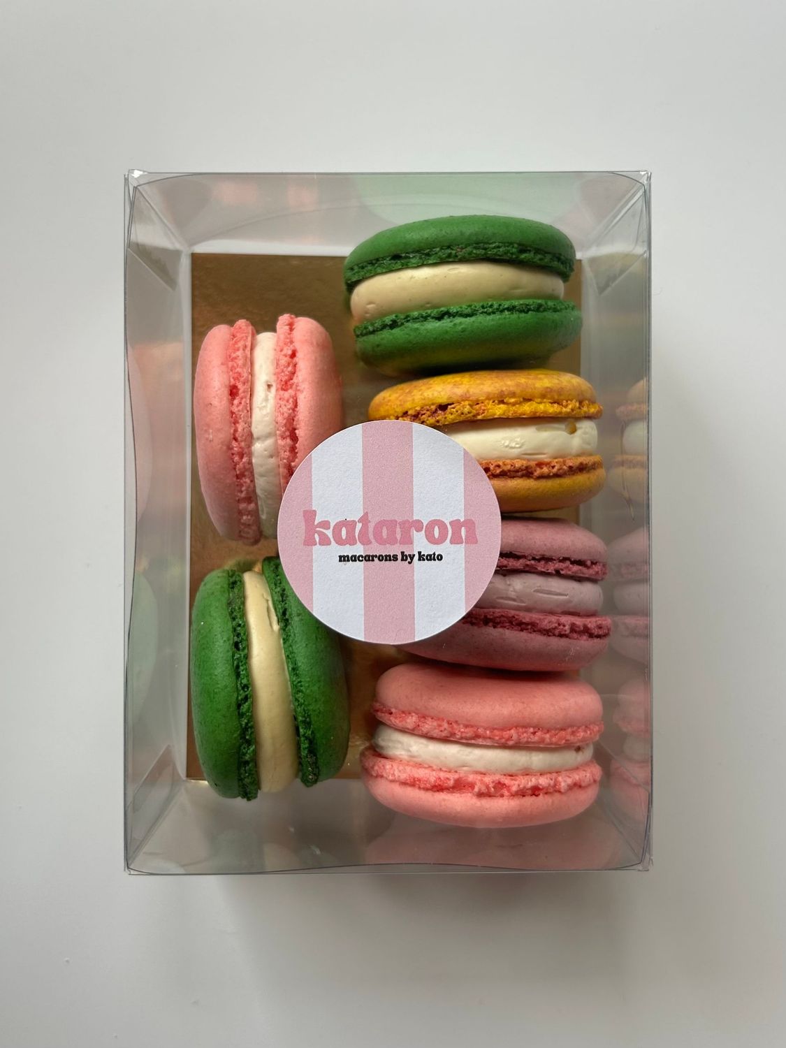 Kato's favorites - doosje van 6 macarons