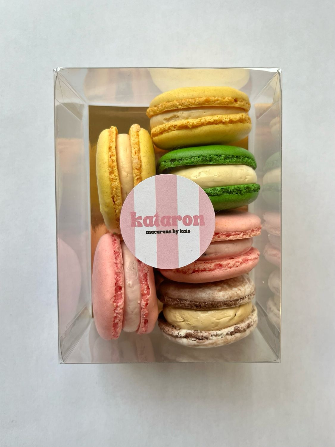 Kato's favorites - doosje van 6 macarons