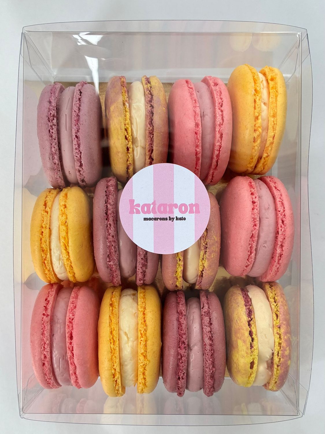 FRUITJES - doosje van 12 macarons FRUITJES - doosje van 12 macarons
