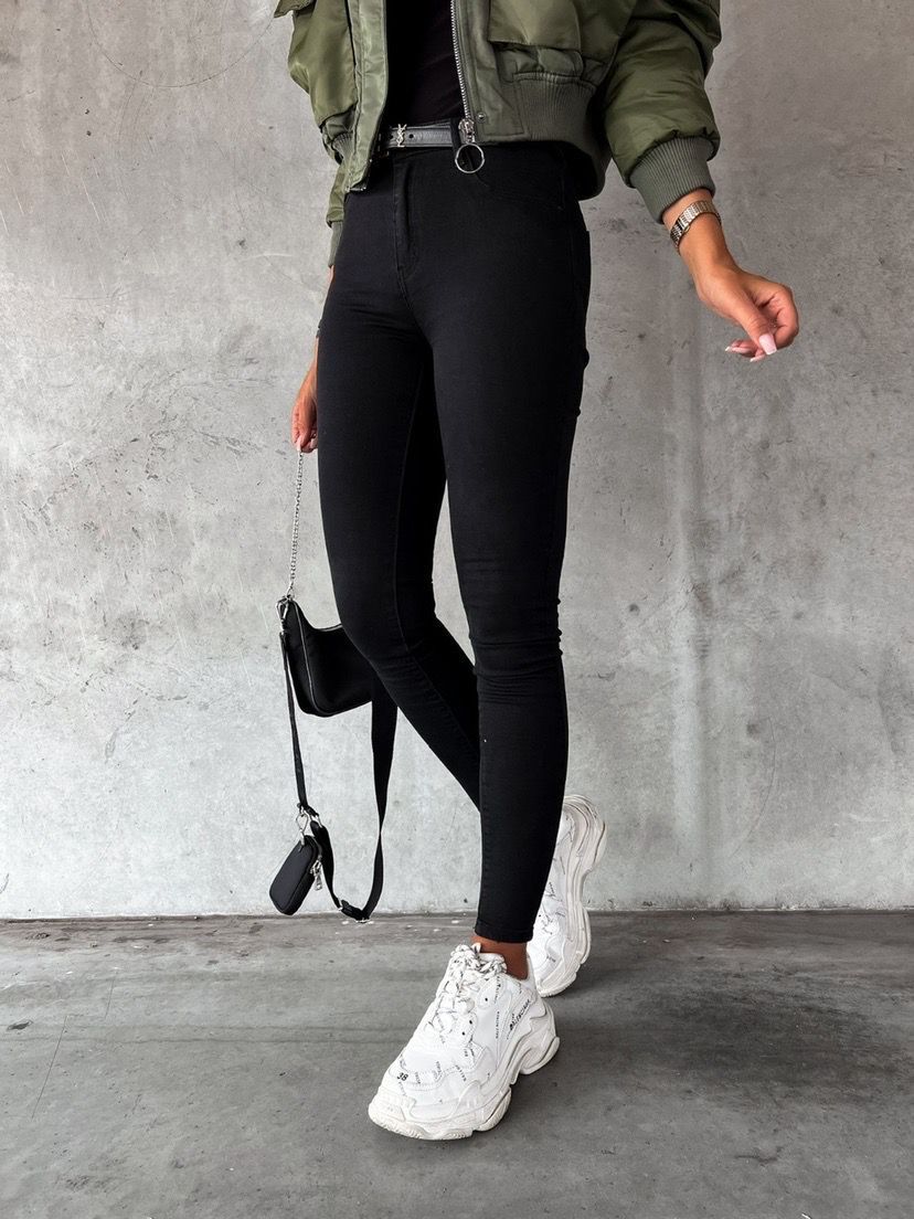 Estee Brown - Skinny jeans - Zwart