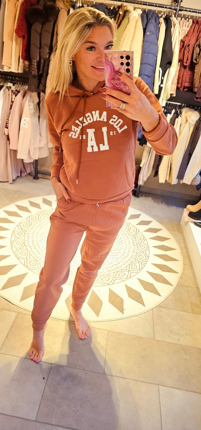 Huispak LA camel/wit