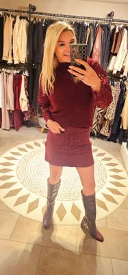 Rok Tine Bordeaux ( daim stof)