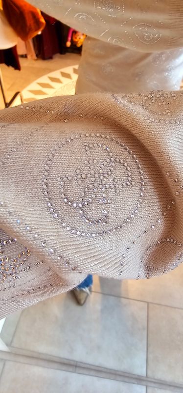Guess - Cn rhinestone 4g