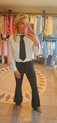 Blouse met das