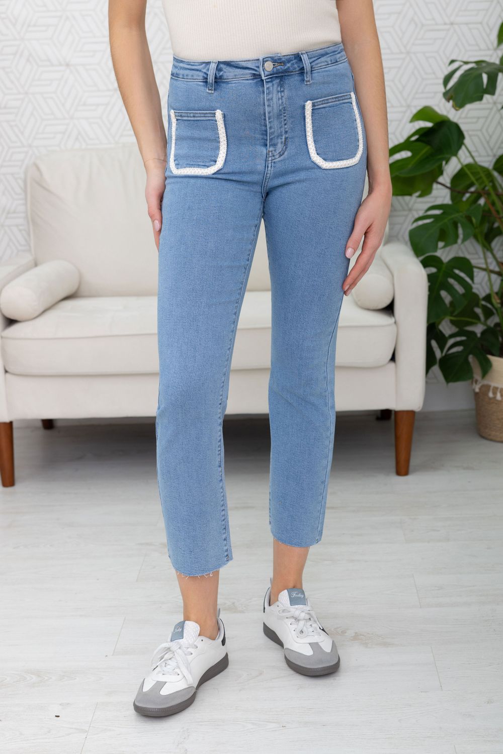 Folyrose cropped  - blue