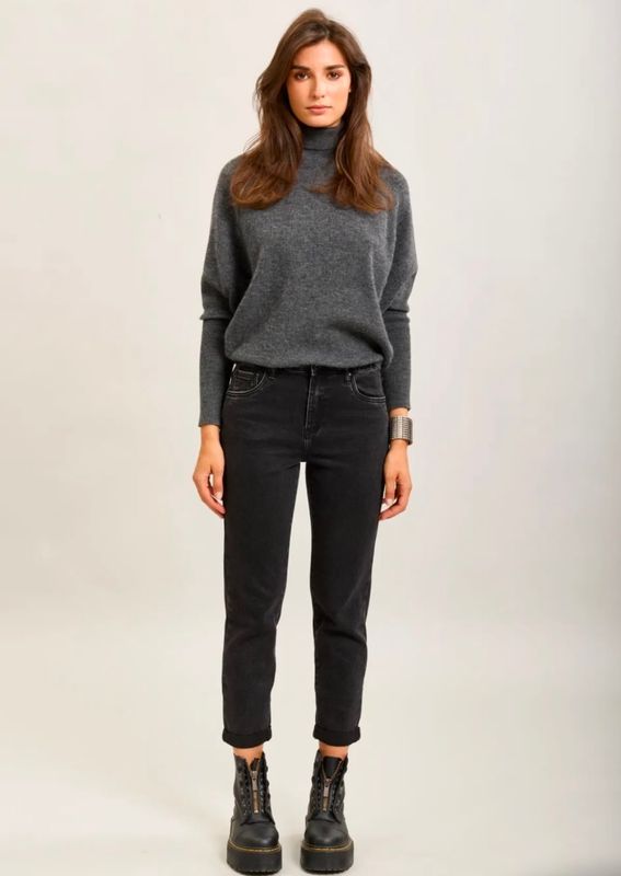 Toxik3 mom jeans