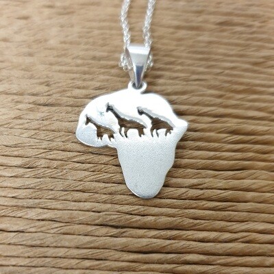 Giraffe Trio Africa Medium