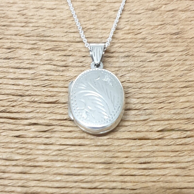 Locket Oval