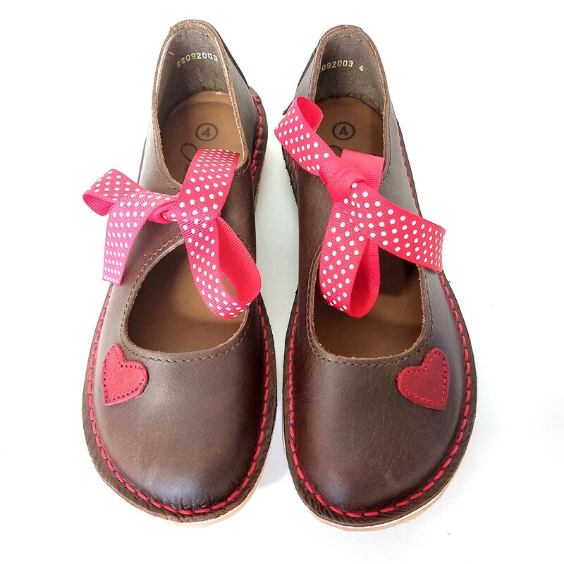 Fern Brown with red
