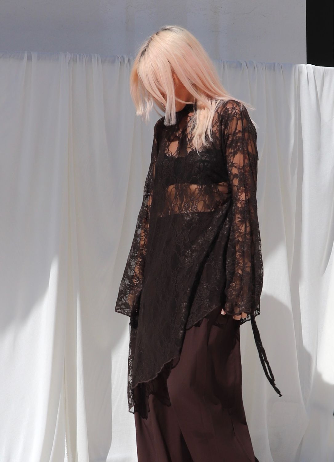Maxi blusa asimmetrica/pizzo elastico testa di moro