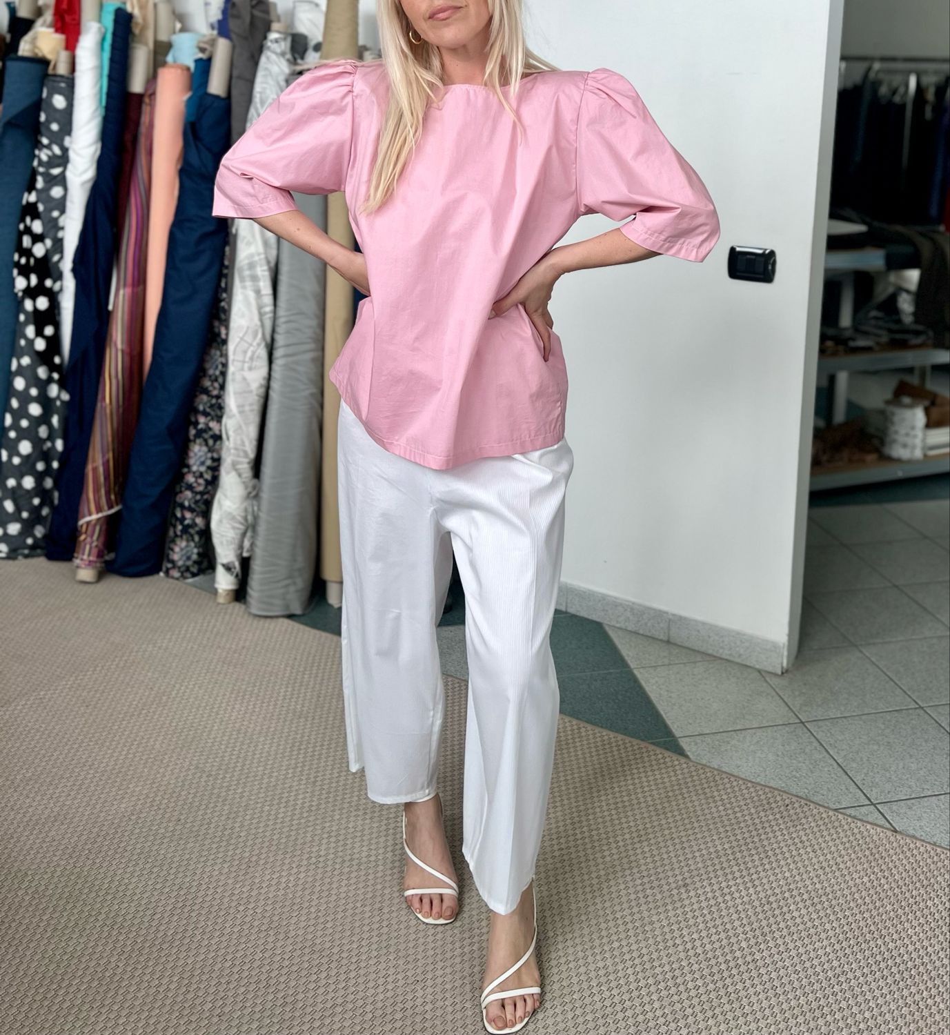Blusa con manca sbuffo /rosa freddo