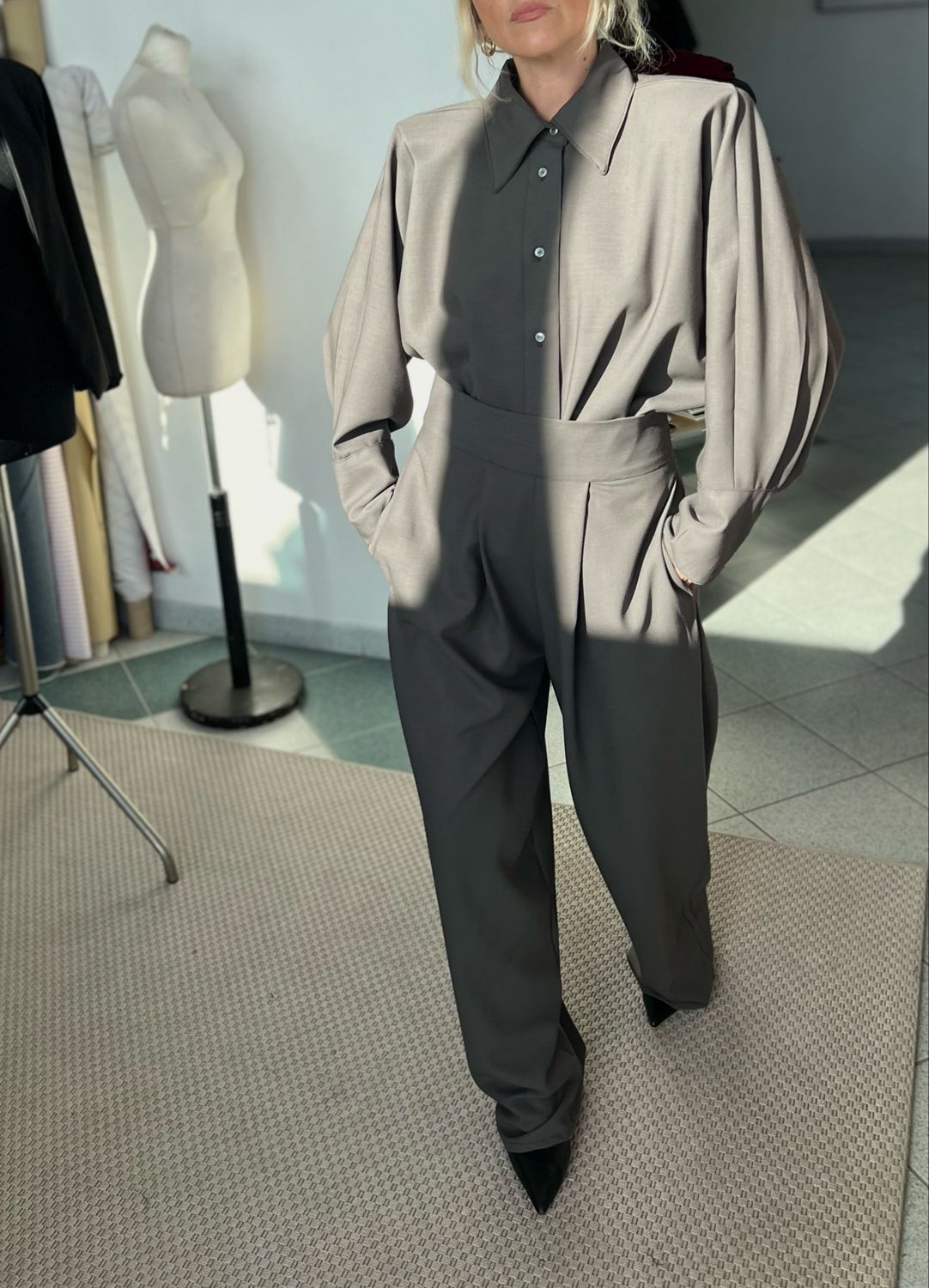 Pantalone con pinces: Tortora • Grigio blu • Nero gessato