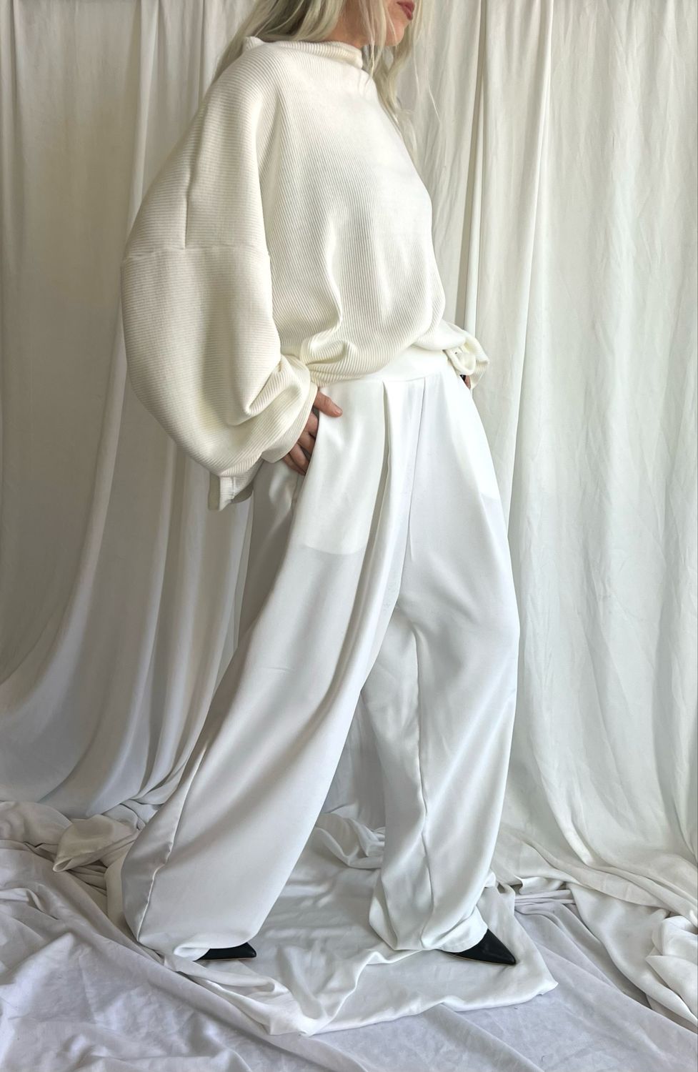 Pantalone con pinces ed elastico/ crepe cady bianco panna