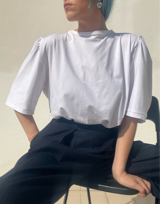 T-Shirt manica a sbuffo