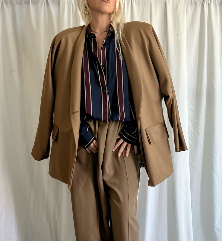 Pantaloni Morbidi/ Camicie/