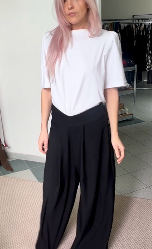 Pantalone taglio a V