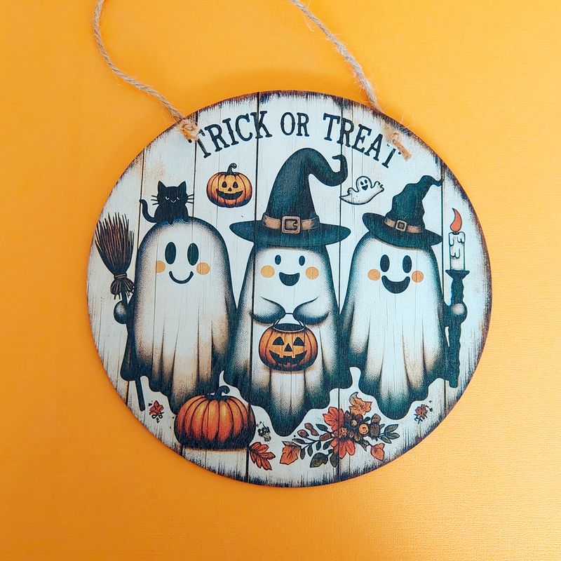 Vintage Look Halloween Wooden Sign &quot;Trick or Treat&quot;