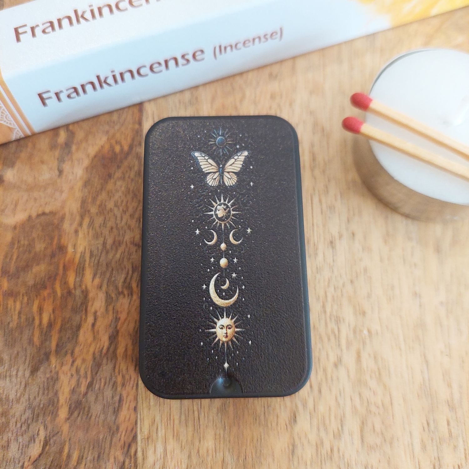 Butterfly Sliding Lid Matches Tin, with Friction Back