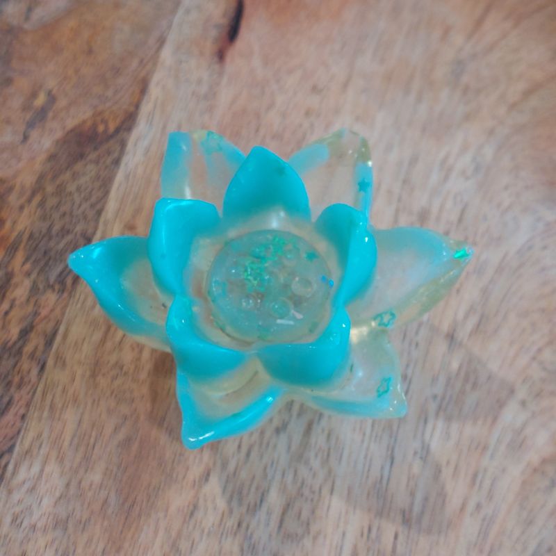Resin Lotus Blossom Incense Cone Holder Pale green