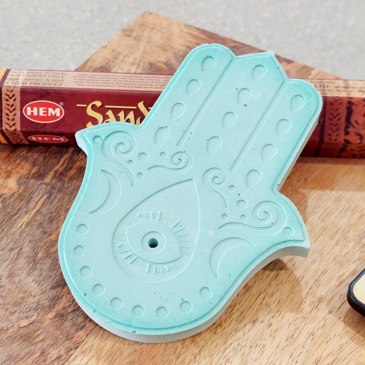 Hamsa hand incense holder - Mint Green
