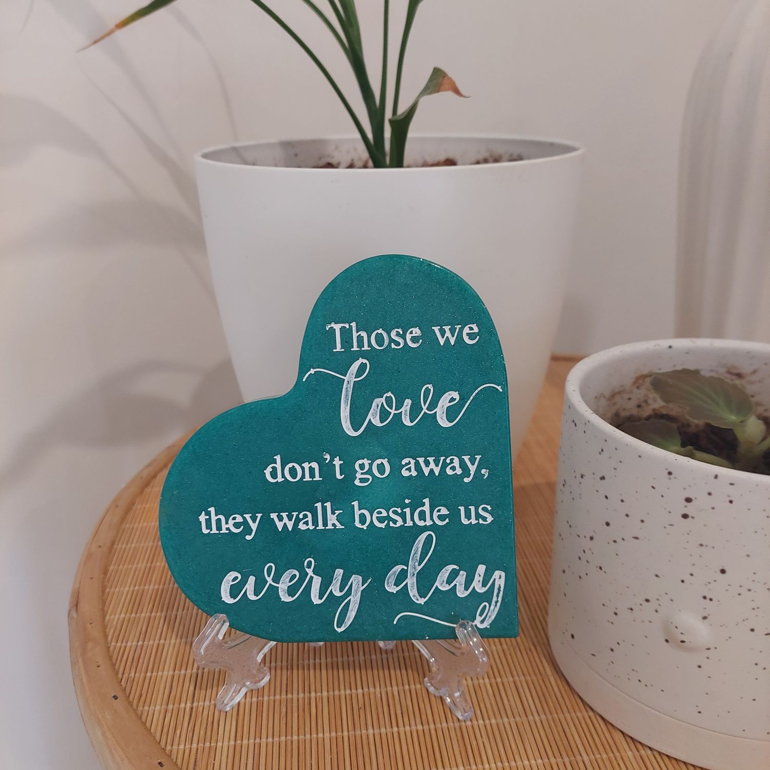 Heart Memorial Plaque - Green & White with stand