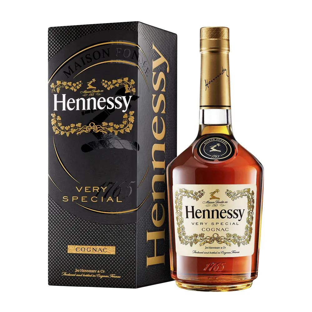 Hennessy V.S  12*700 ml