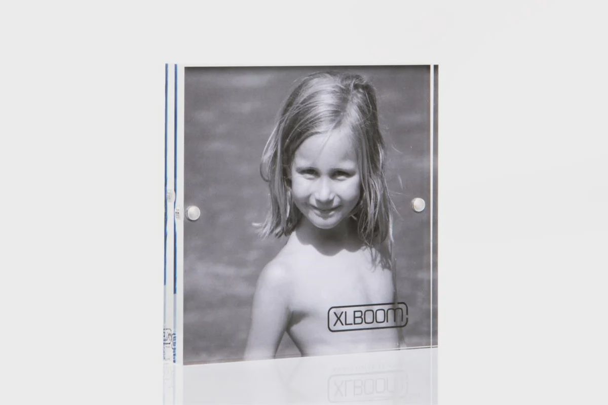 Acrylic magnetic frame clear - 18 x 18