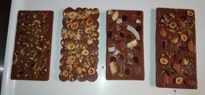 TAVOLETTE CON FRUTTA SECCA E FRUTTA DISIDRATATA