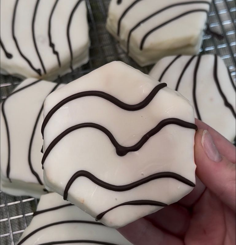 Easter "zebra cakes" 2pk