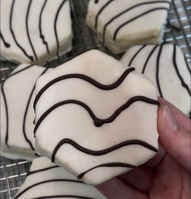 Easter "zebra cakes" 2pk