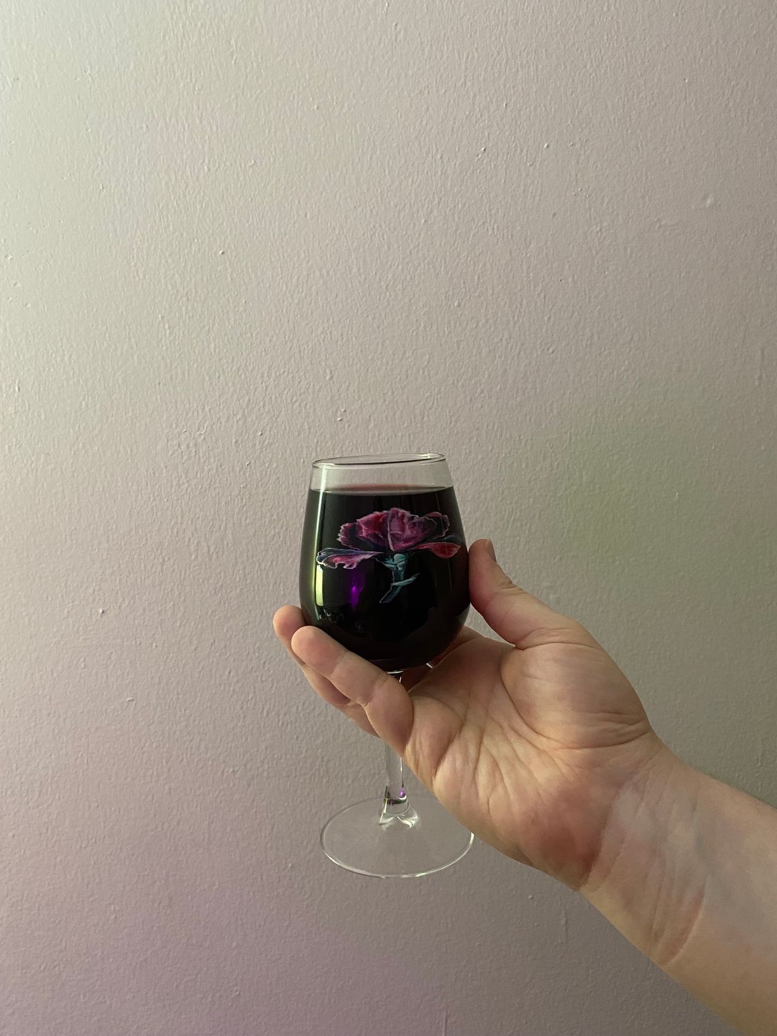 Iris Wine Glass