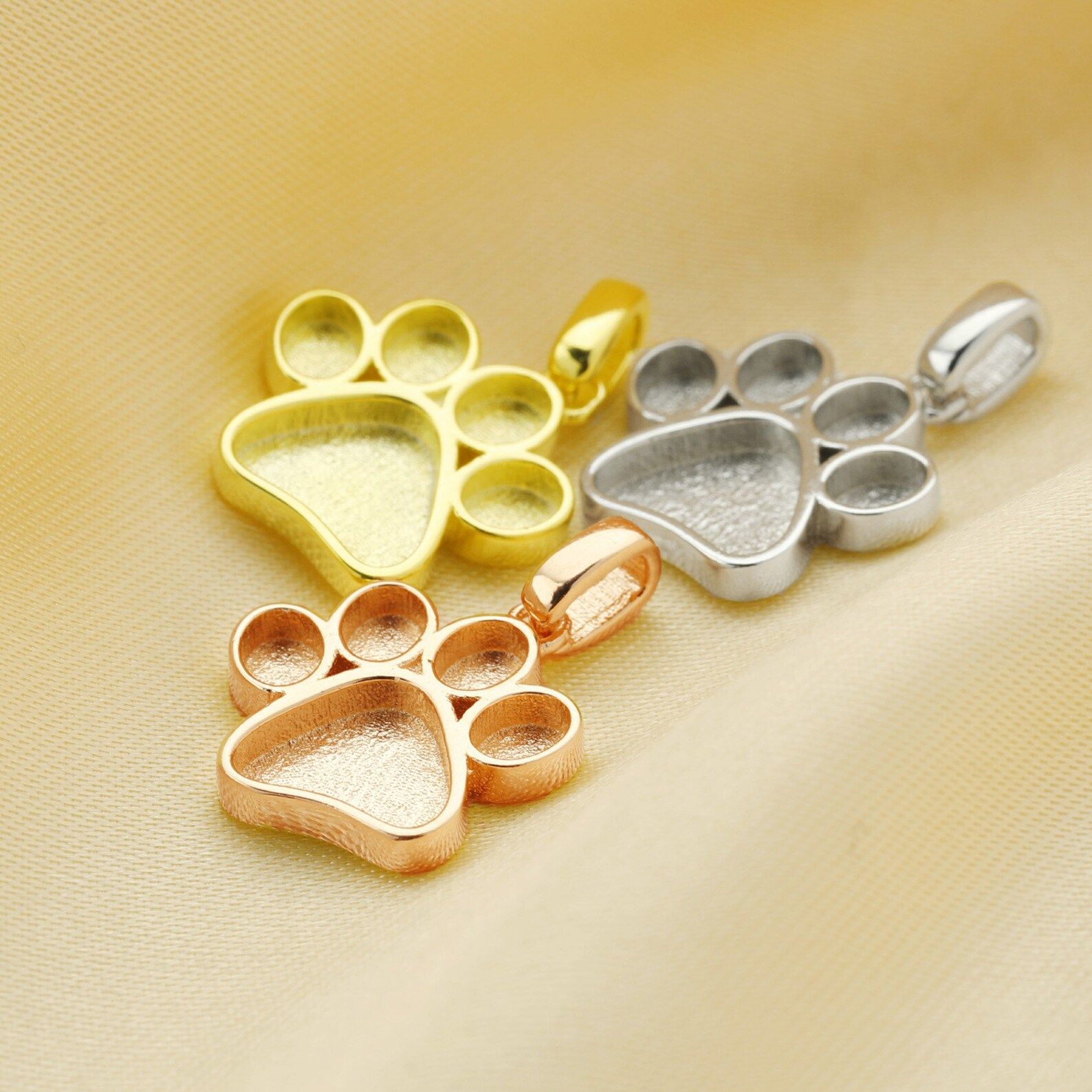 Pawprint Memorial Pendant
