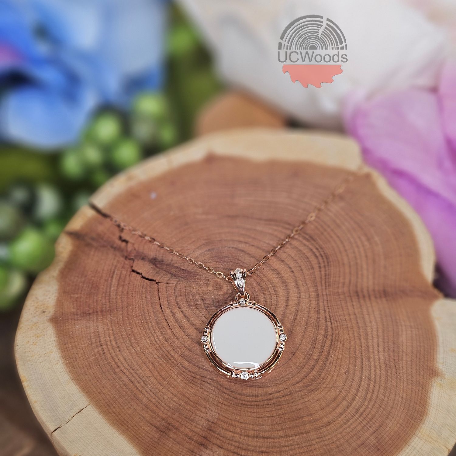 Round 12mm Sparkle Pendant