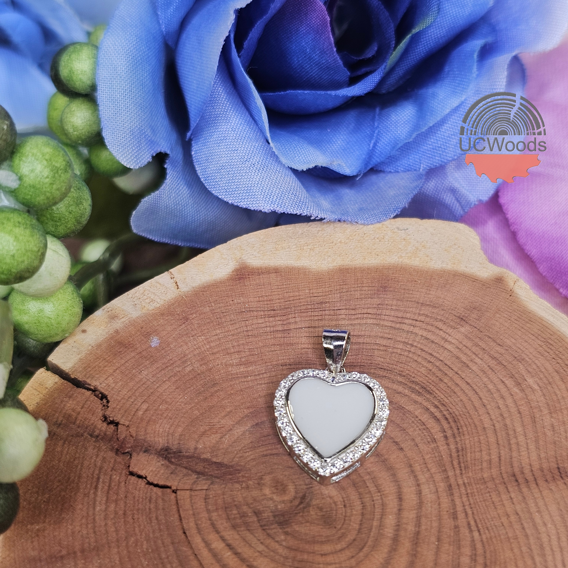 10mm Heart Halo Pendant