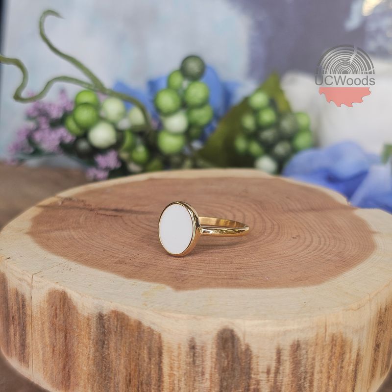 Single 10x14mm Oval Bezel Ring