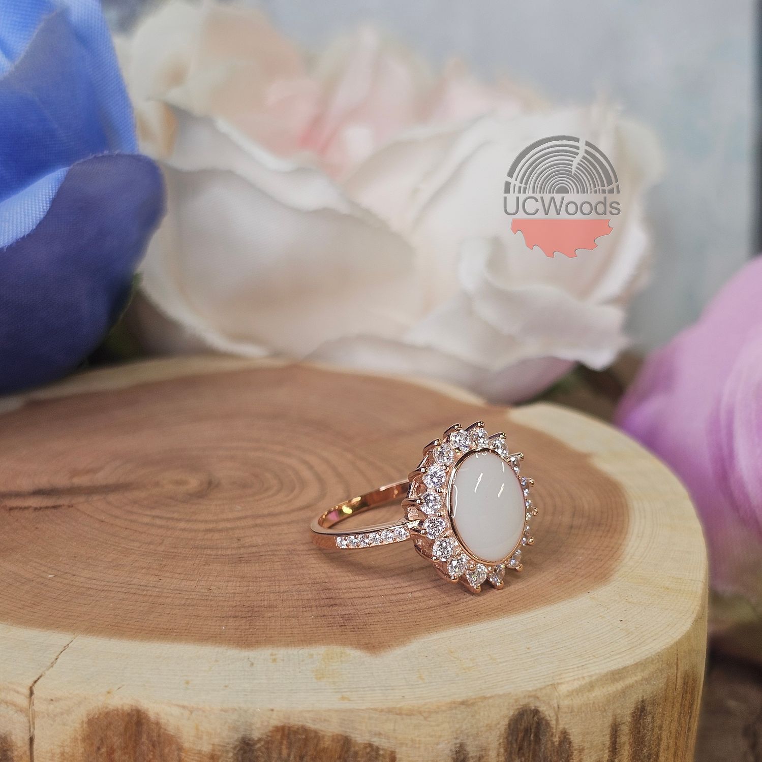 Oval Bezel Halo Ring 8x10mm Oval Bezel Halo Ring 8x10mm