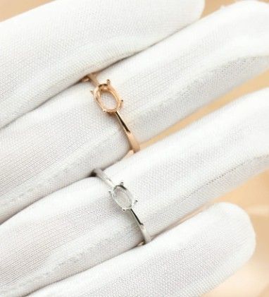 Simple Horizontal Oval Ring Simple Horizontal Oval Ring