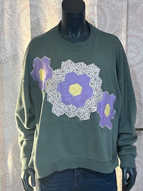 Garden Flowers Quilt Sweatshirt Medium