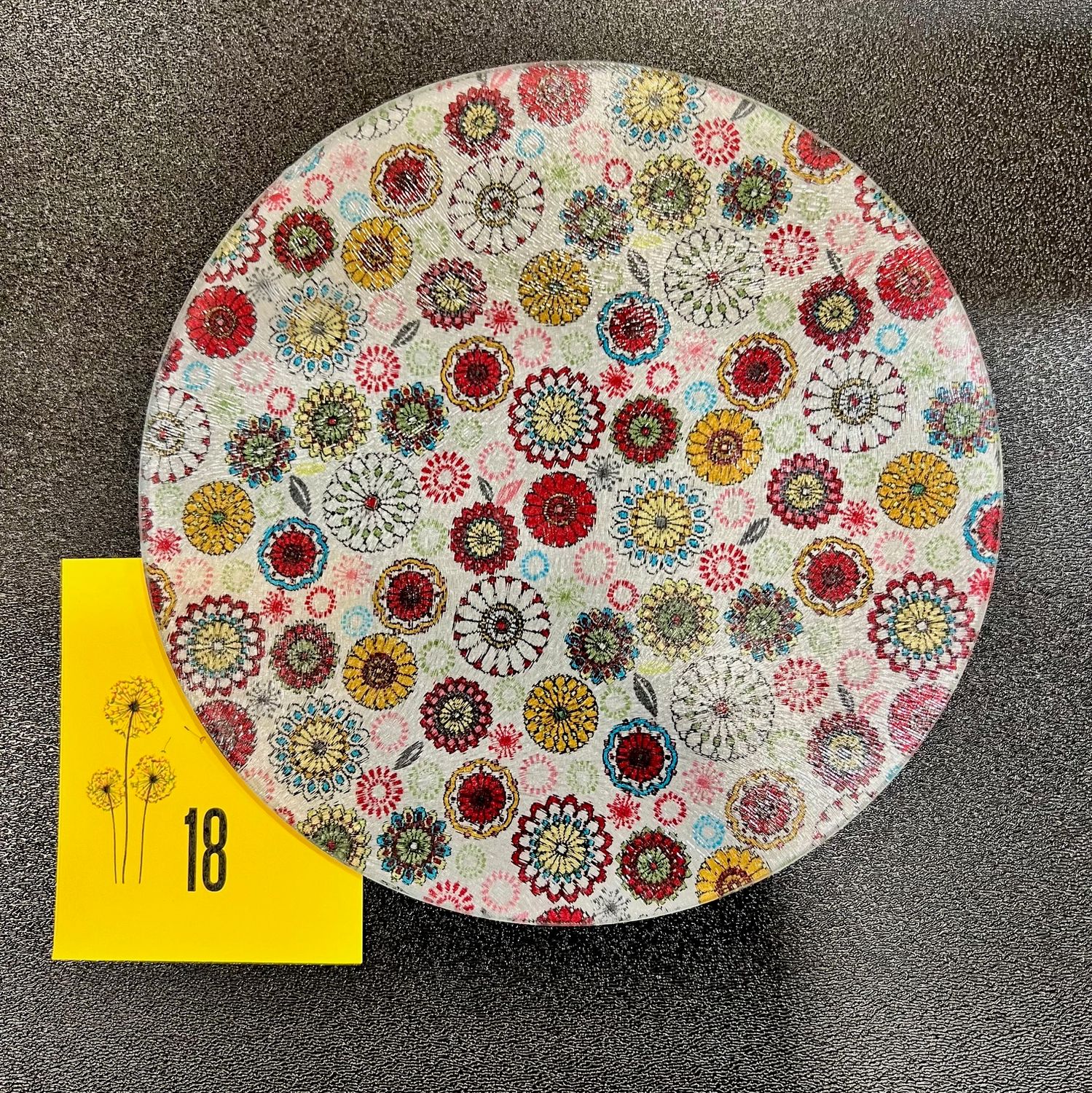 Round Cutting Board / Cheese Board / Trivet