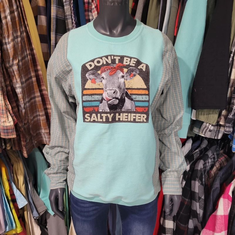 Salty Heifer Sweatshirt M/L