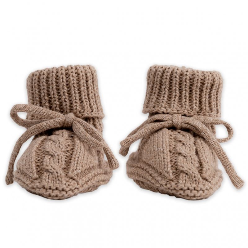 Slipper Knit Cable Fudge babyslofjes