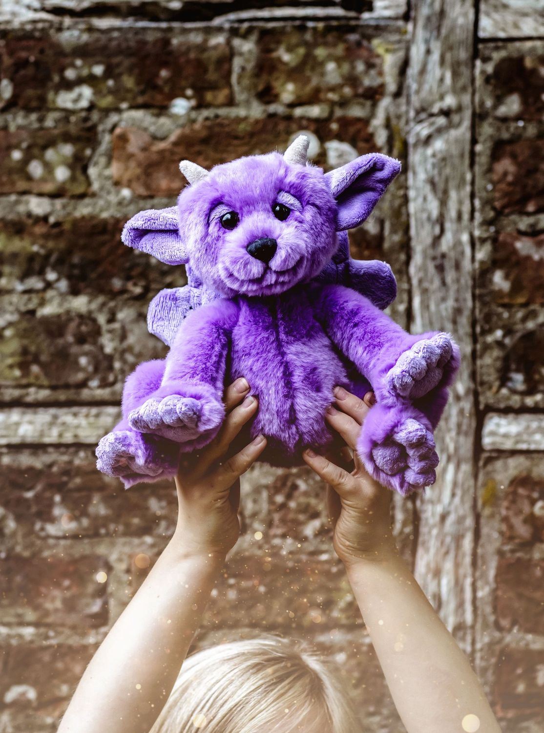 Charlie Bears knuffel Portcullis Gargoyle – paars (20 cm)