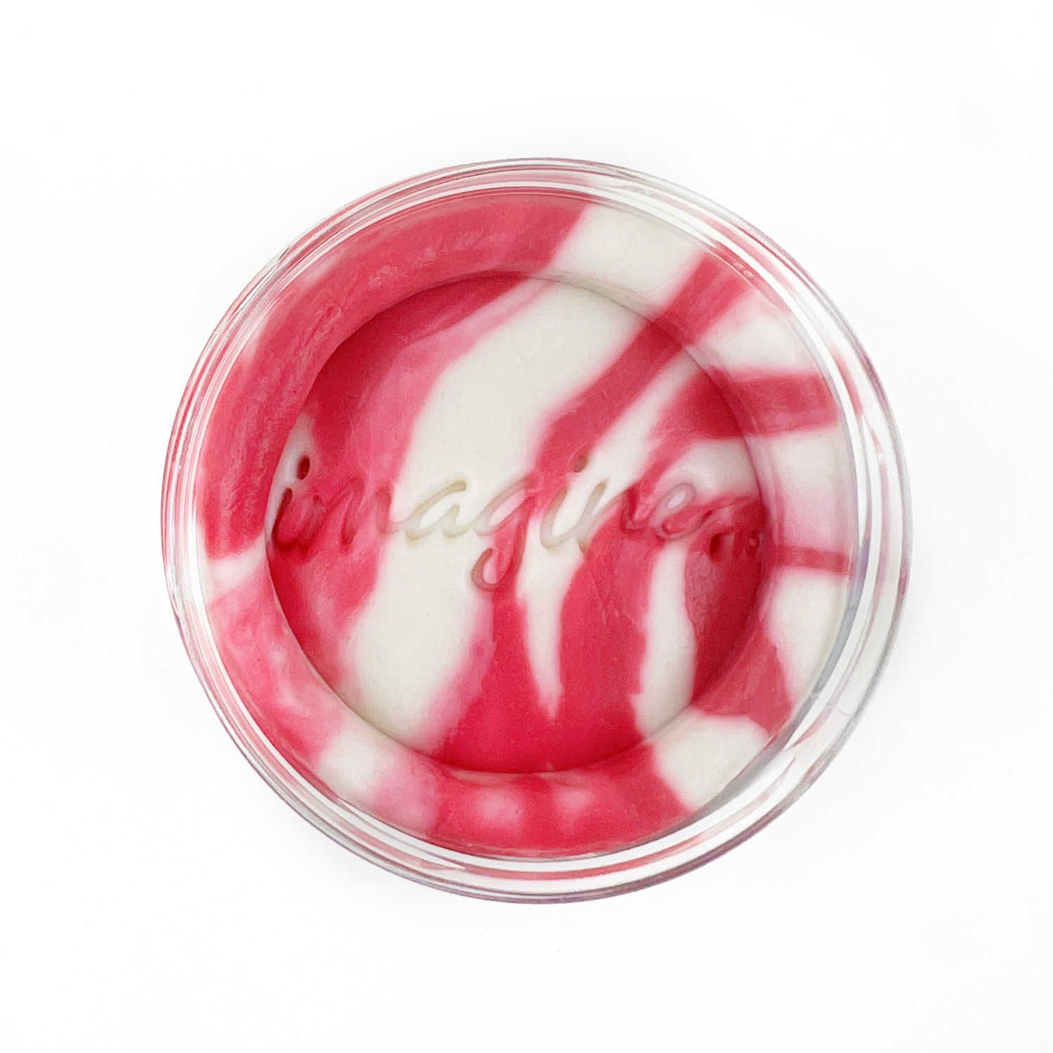 Candy cane dutch dough klei van Invitation to Imagine. Gekleurde speelklei (rood en wit) met gedraaide patroon design erop.