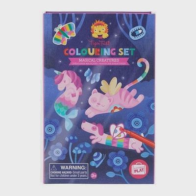 Verpakking met daarop een aantal magische wezens, een vliegende hond, zeepaardje unicorn en vliegende kat