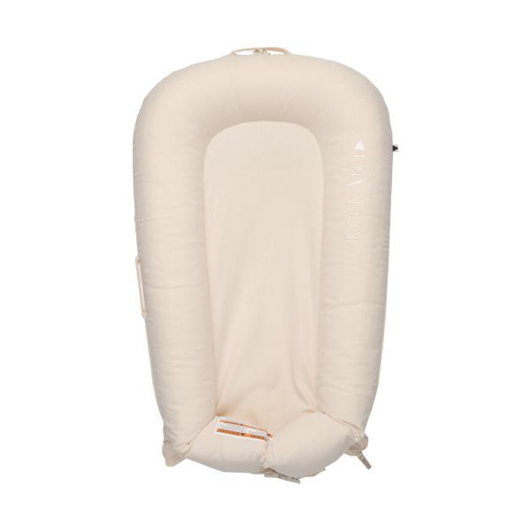 DockATot Deluxe+ Babynestje Sand Chambray kraamcadeaus