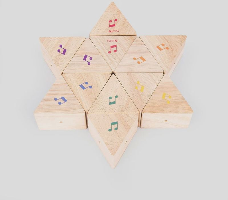 TickiT Houten Geluidsprisma Set 12 stuks – sensorisch speelgoed