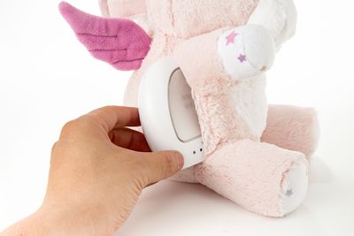 Cloud-B knuffeleenhoorn met nachtlampje en geluid