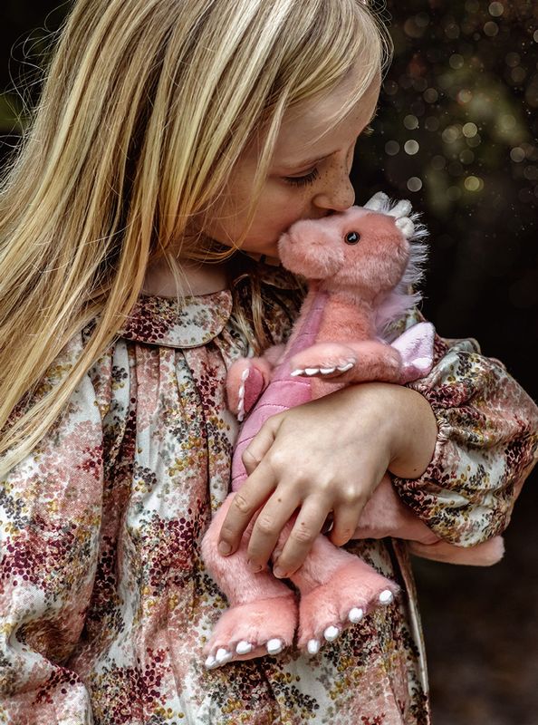 Charlie Bears Hearts draak
