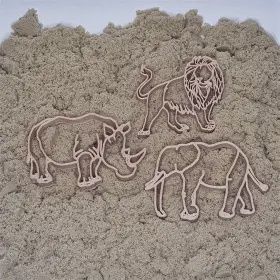 Grennn Safari Dieren Uitstekers sensorisch speelgoed in het zand.