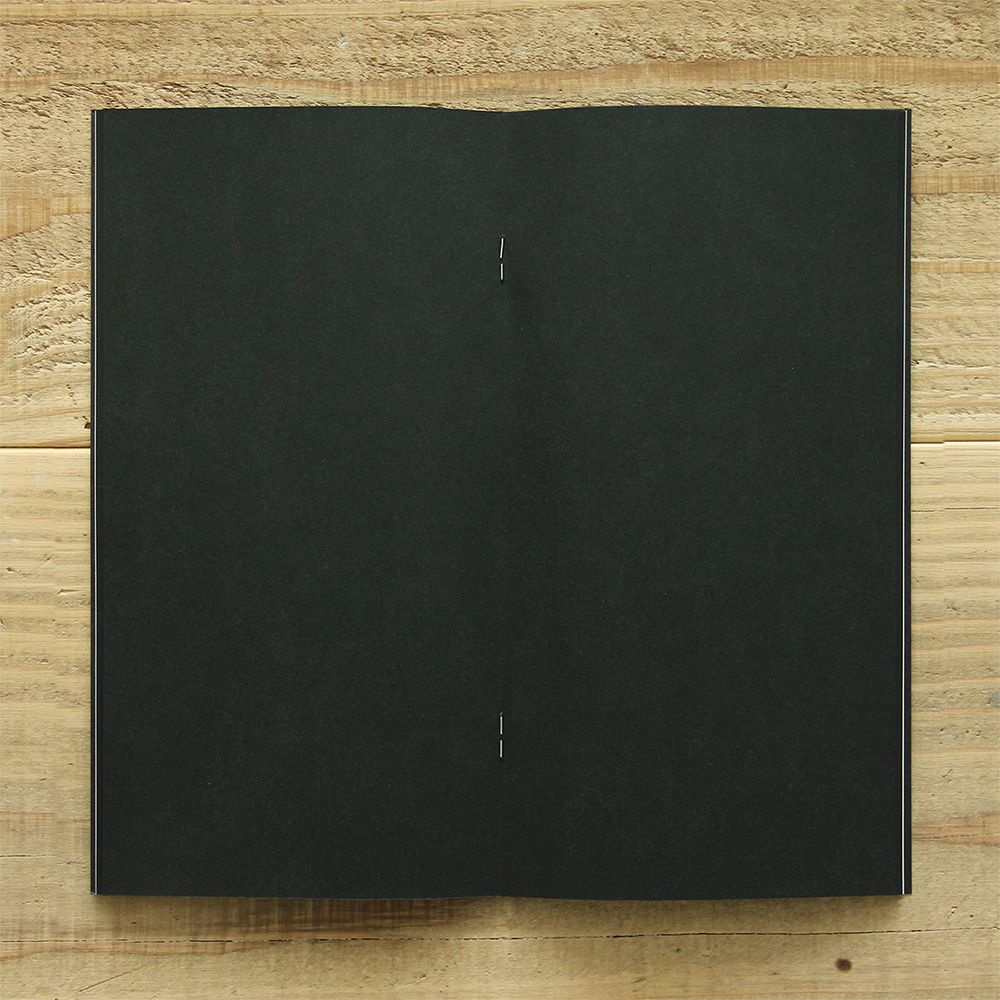 TRAVELER’S COMPANY – Traveler’s Factory – Refill – Black Paper (Regular Size)